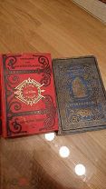 Две книги на французском, золотой обрез.