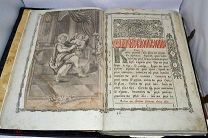 Книга «Евангелие» 1816г в современном, обитом тканью переплёте (Лот №Н558) кв