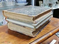 Старинные книги