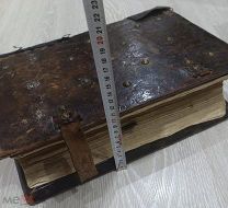 Огромная книга старинная Православная СЛУЖБЫ МИНЕЯ ПСАЛТЫРЬ молитвы кожа дерево 37 см RAR.